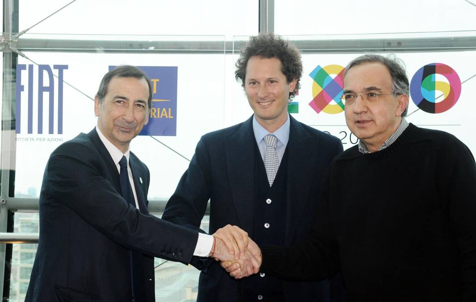 Giuseppe Sala con John Elkann e Sergio Marchionne (Ansa)